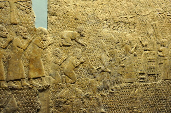 Sennacherib watches the fall of Lachish and a procession of Judean prisoners Osama Shukir Muhammed Amin FRCP(Glasg), CC-BY-SA-4.0