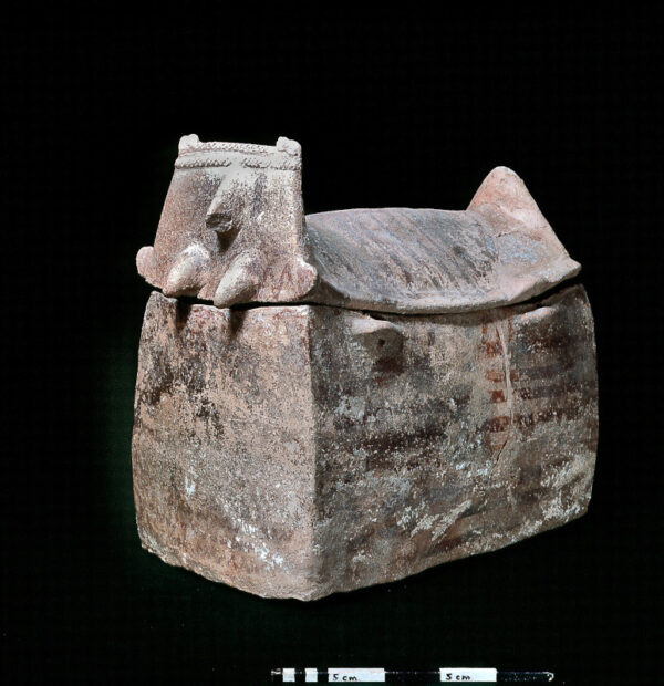 Detail of ossuaries showing depicted faces and other features. Image courtesy of Dina Shalem