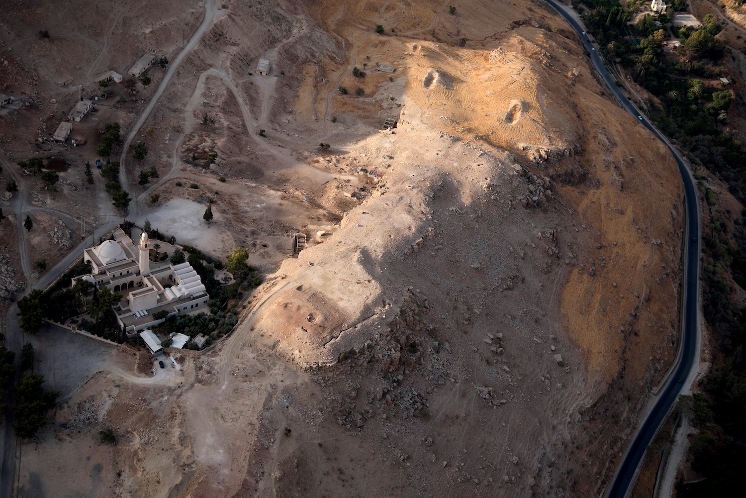 The site of Khirbat Shuʿaib, located next to the mosque and mausoleum of the Prophet Shuʿaib (Biblical Jethro), photo courtesy of the APAAME Project (photo by Mat Dalton).