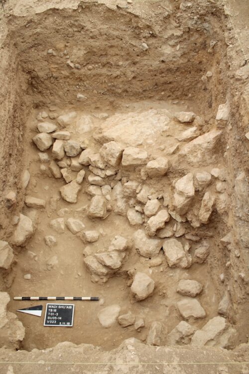 A stone wall dating to the Iron Age with collapsed material at Tell Bleibil, perhaps part of the settlement´s fortification. Photo by A. Ahrens.