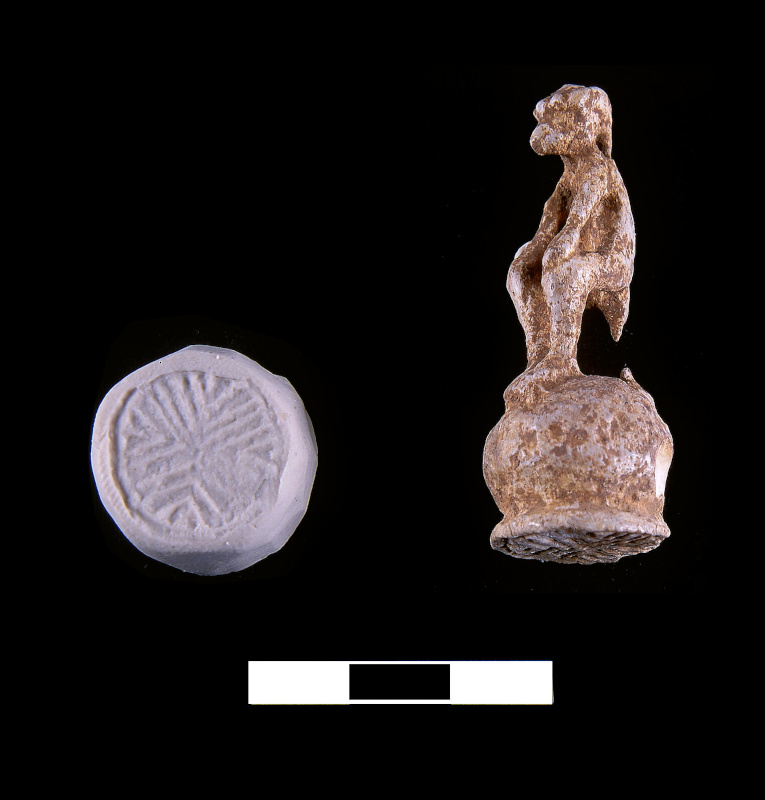 Monkey Figurine and Base. Trapeza. After Karetsou 2000, 173, fig. 154; Pareja 2017, 54, fig. 5.1.
