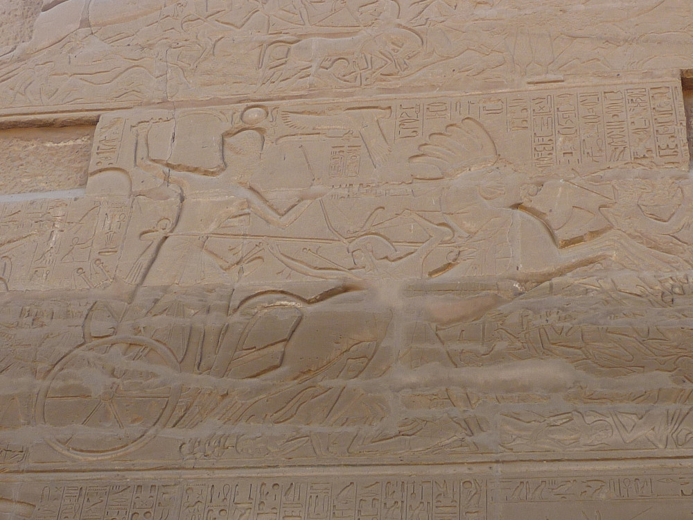 The king on his chariot with a khepesh sword in his hand, Karnak Temple. (Photo: H. Köpp-Junk).