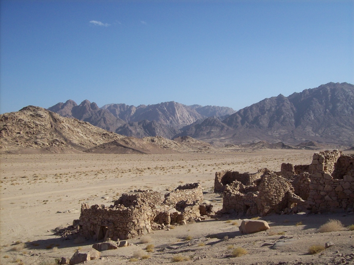 The Nabataean village of ‘Gra el-Safha’ (1st century CE) on the southern route to Petra (Darb El Batraa or Exodus Traditional Route) to the north of the High Mountains of Sinai Peninsula (Taken 21 September 2013 by Sinai Peninsula Research Project).