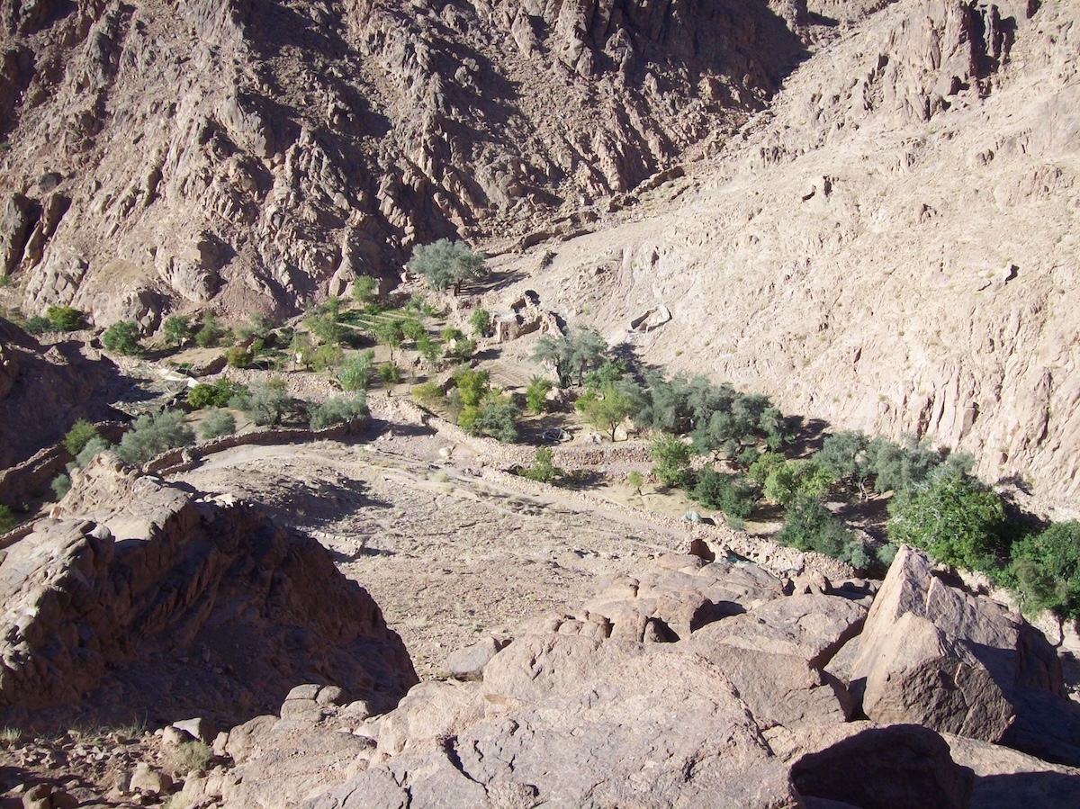 Byzantine (4th-7th centuries CE) - Gebaliya Bedouin (pre-Islamic/contemporary) orchards at Wadi El Zuweitin and Naqb Gibal (Taken 8 Sep 2013 by Sinai Peninsula Research Project).