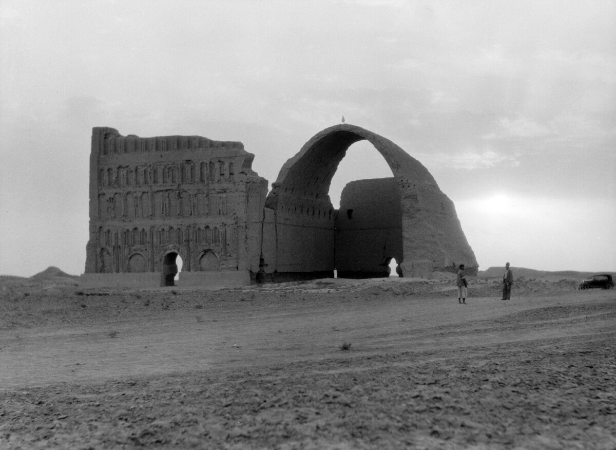 Ctesiphon, Iraq, 1932. Photo: Library of Congress, Prints & Photographs Division, LC-DIG-matpc-13139.