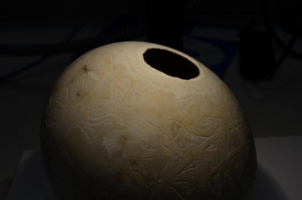 A decorated egg from the Isis Tomb, Vulci, Italy. © Tamar Hodos, University of Bristol (with the permission of the Trustees of the British Museum).