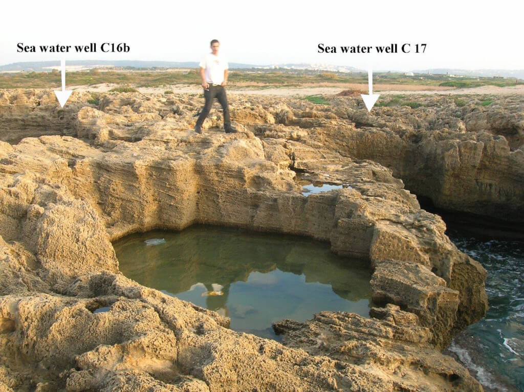 Habonim, installation C16a - lifting pool and installation C17- seawater well (looking south-east) (Image by Ehud Galili)