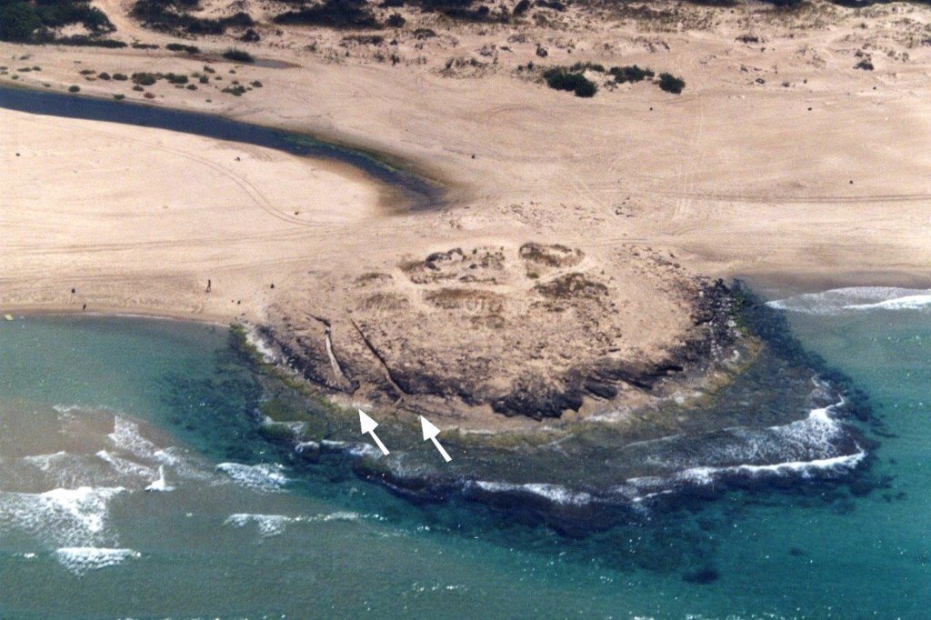 Nahal Mearot outlet, installation B1- aerial view of feeding channels – looking east (Image by Ehud Galili)