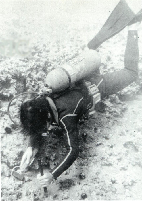 Diver at Shavei Zion, from the excavation records. Previously published in E. Linder, 1973. A Cargo of Phoenicio-Punic Figurines. Archaeology, Vol. 26, No. 3 (July, 1973), pp. 182-187.