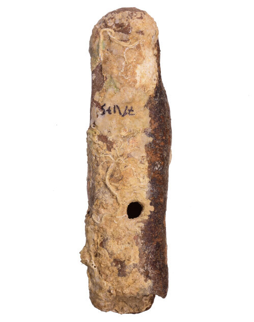 Figurine with possible ‘vent-hole’. Photo by J.J. Gottlieb and T. Sokolsky.