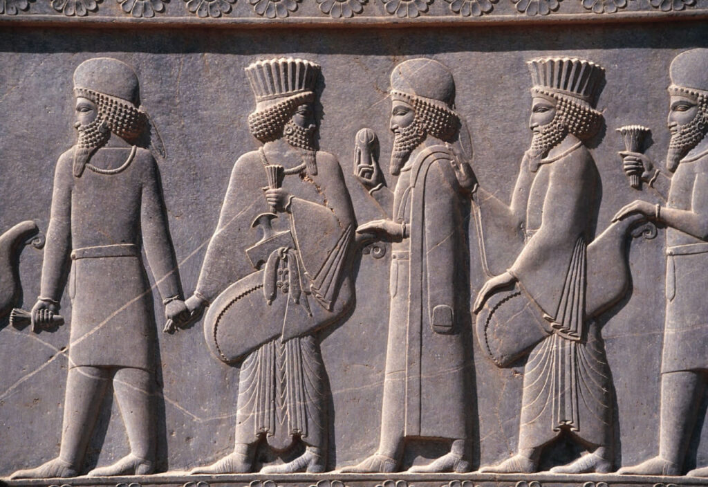 Fig. 5 The Persian and Median soldiers on a relief from Persepolis: Not only in the Jewish and Greek sources, but also in the reliefs of Persepolis, the deep connection between the Persians and Medes can be seen.