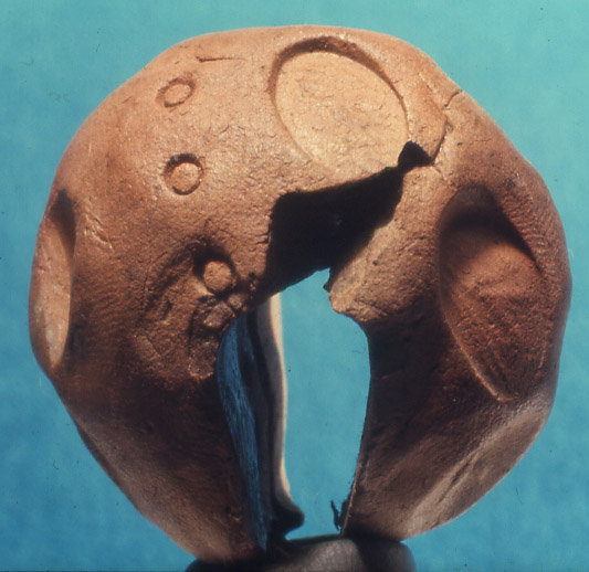 Seleucia on the Tigris. City archive. Clay bulla shaped as a napkin ring