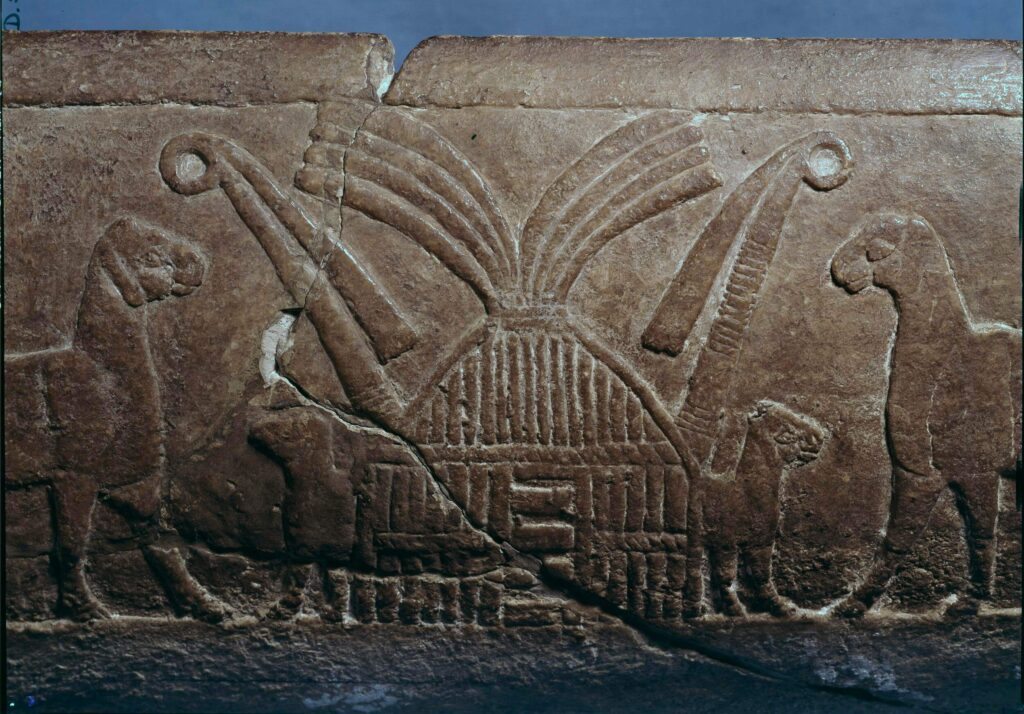 Figure 6: Relief of a cattle byre with standards attached to either side, on “The Uruk Trough”, ca. 3300 – 3000 BCE. British Museum 120000 (©Trustees of the British Museum).