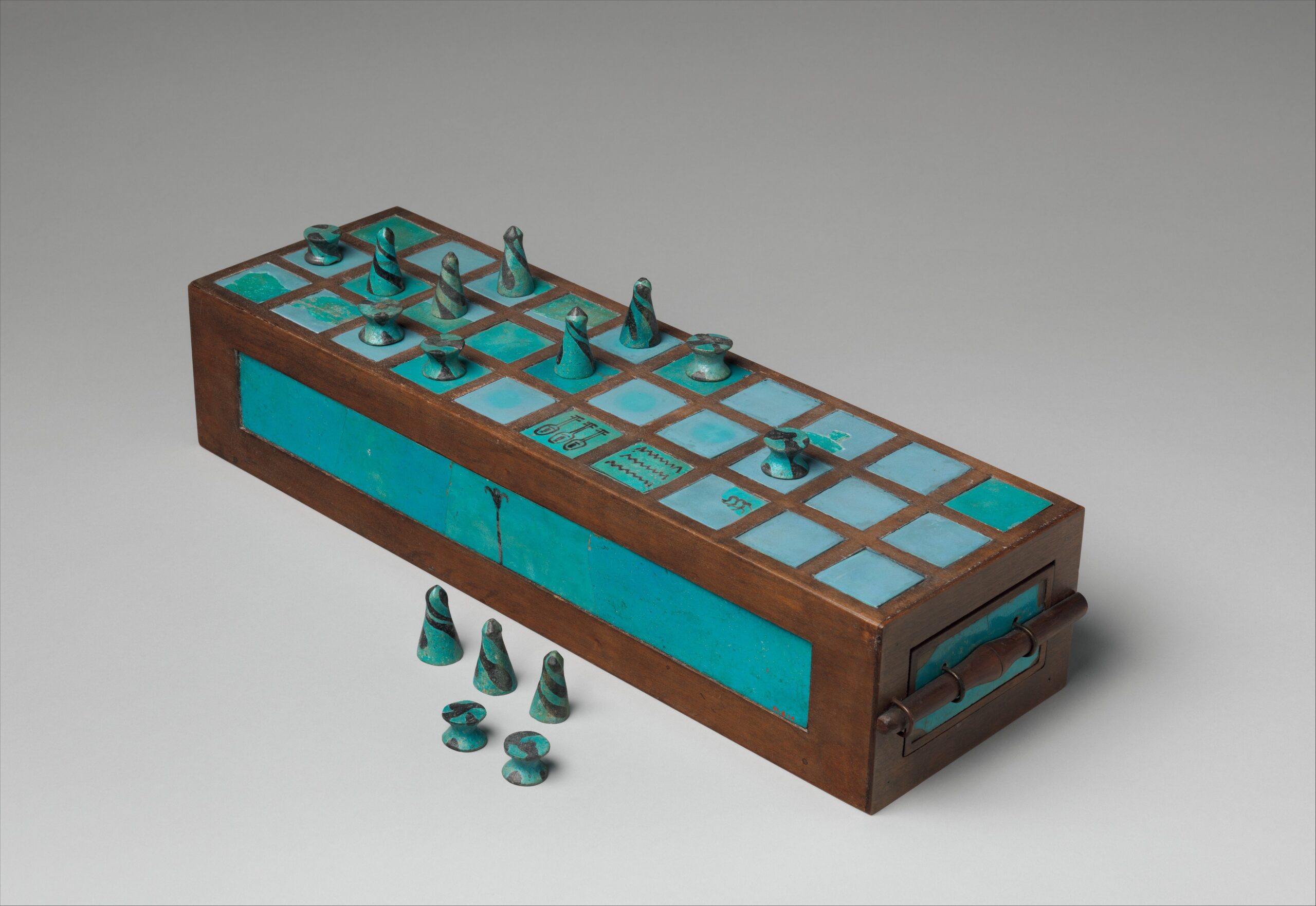 Figure 10. Senet board game. Metropolitan Museum of Art 01.4.1a.