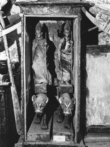 The number of duplicate ritual figures in the tomb of Tutankhamun suggest he included additional sets made originally for other members of the Amarna royal family. Reproduced with permission of the Griffith Institute, University of Oxford.