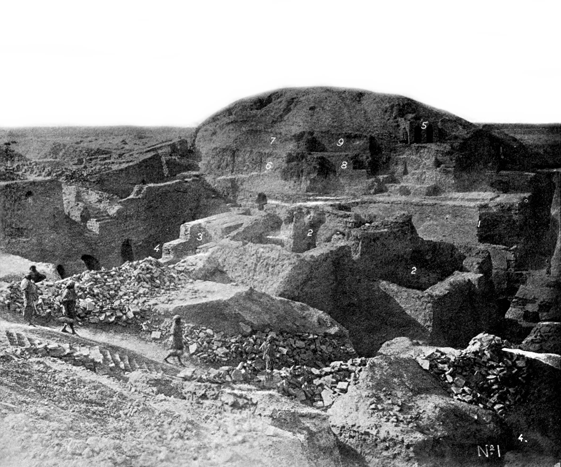 Photograph depicting the University of Pennsylvania excavations in Nippur in the 1890s. The Murašu archive was found in Nippur during the excavations in 1893. Judean farmers from the surrounding countryside visited Nippur to deal with the Babylonian Murašu family who were entrepreneurs in the land-for -service sector. The image is published in H. V. Hilprecht (1896), Old Babylonian Inscriptions Chiefly from Nippur II, plate XXX. The image is in the public domain, accessed via Wikimedia Commons.