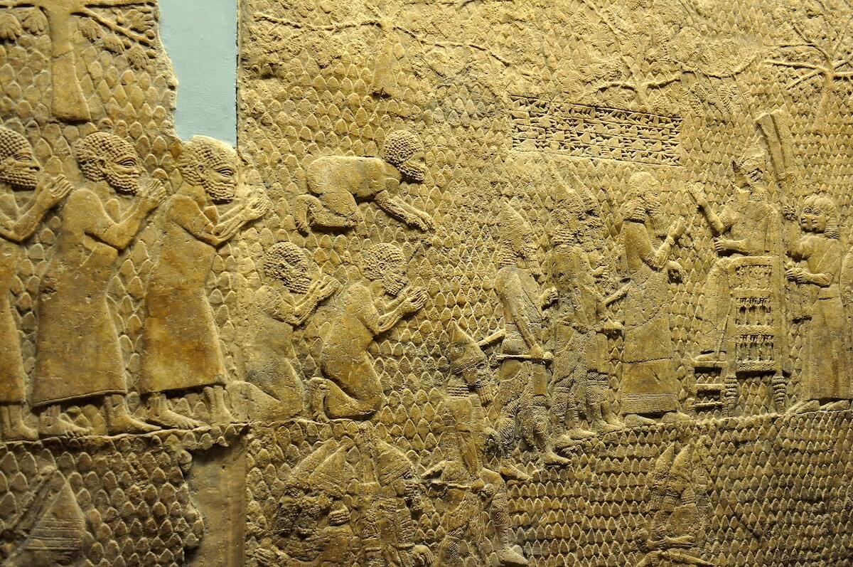 Sennacherib watches the fall of Lachish and a procession of Judean prisoners. Osama Shukir Muhammed Amin FRCP(Glasg), CC-BY-SA-4.0