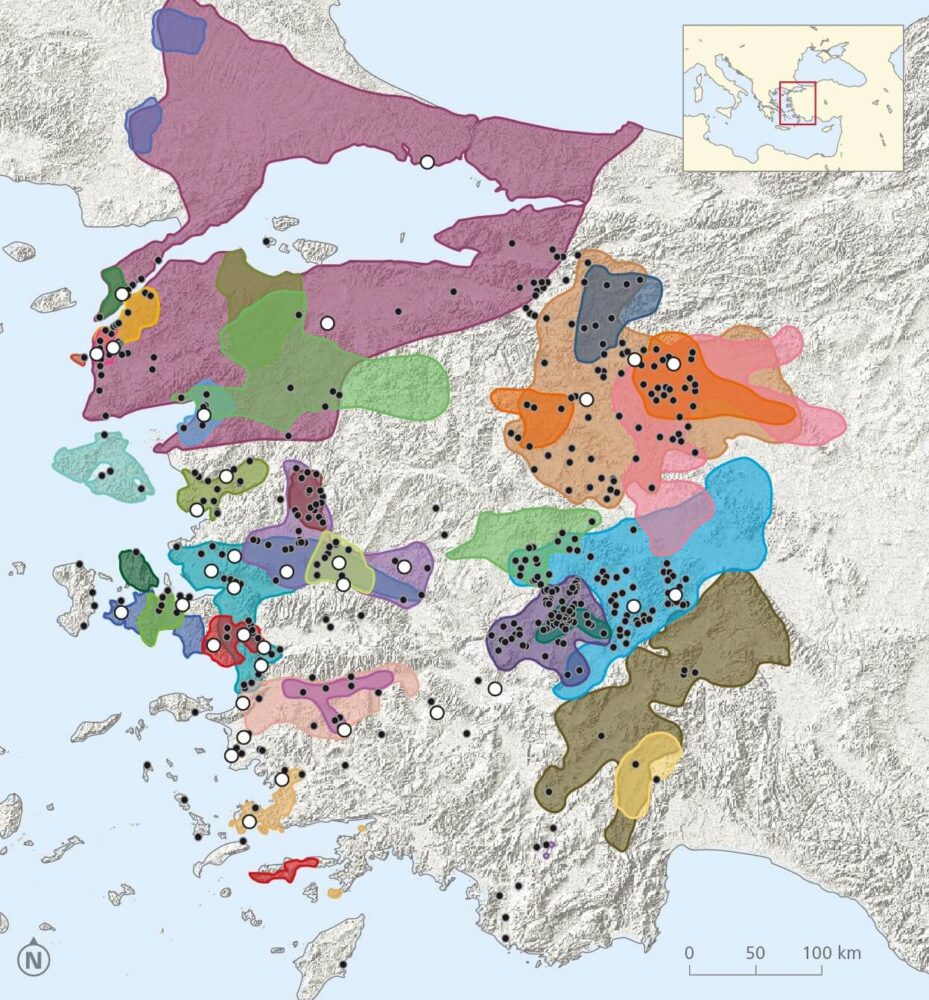 Relief map of the western part of the Republic of Türkiye showing the excavations of archaeological sites from the second millennium BCE (white dots), settlement sites (black dots) and the areas covered by archaeological surveys (Luwian Studies #0102).