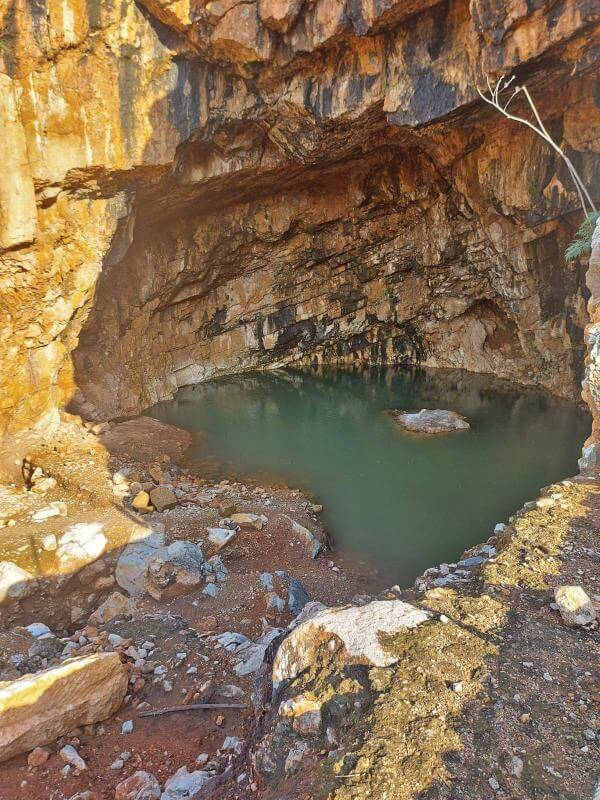 Pan cave at Paneas in the rainy winter of 2020, looking northwest. (Photo by A. Erlich).