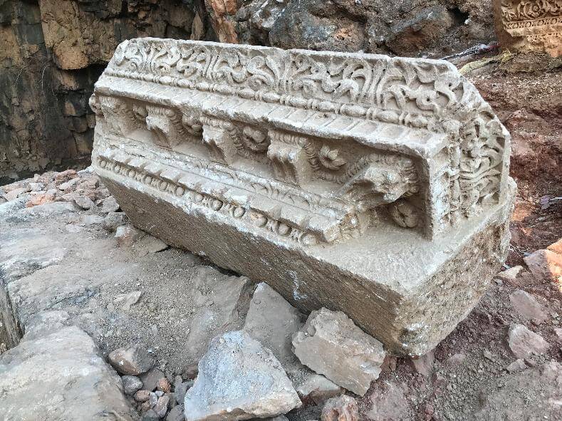 One of the cornices found in the collapse near the square niche at the eastern side of the strip (Photo by Adi Erlich).