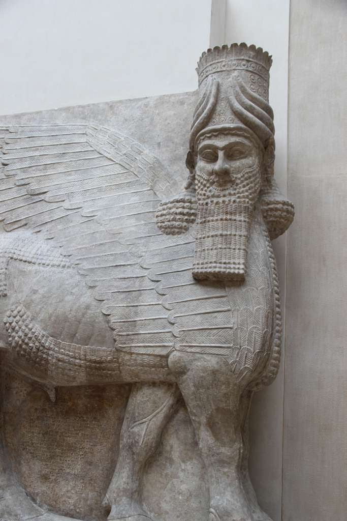 Šedu (also known as lamassu) form the throne room of the Palace of Sargon II, Khorsabad Assyria. In the Louvre. Photo by Gary Todd, CC.0 Public Domain.