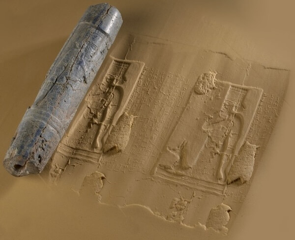 Lapis lazuli cylinder seal and modern impression with a depiction of the god Marduk. From Babylon, c. 854-819 BCE (reign of Marduk-zakir-shumi I). Vorderasiatisches Museum Bab 646. Photo: Staatliche Museen zu Berlin, Olaf M. Teßmer, CC By-NC-ND 4.0