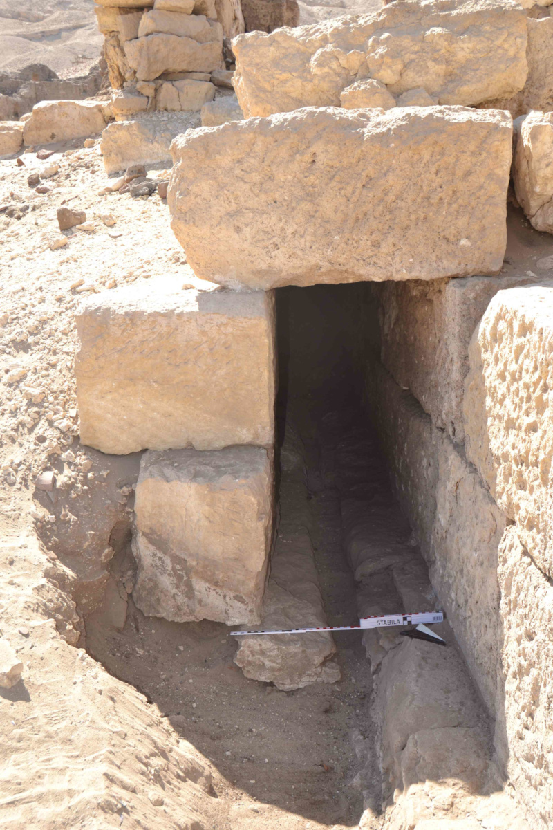 One of the canals in the Repit-Temple at Athribis with a small channel in the middle of the ground (photo: H. Köpp-Junk)