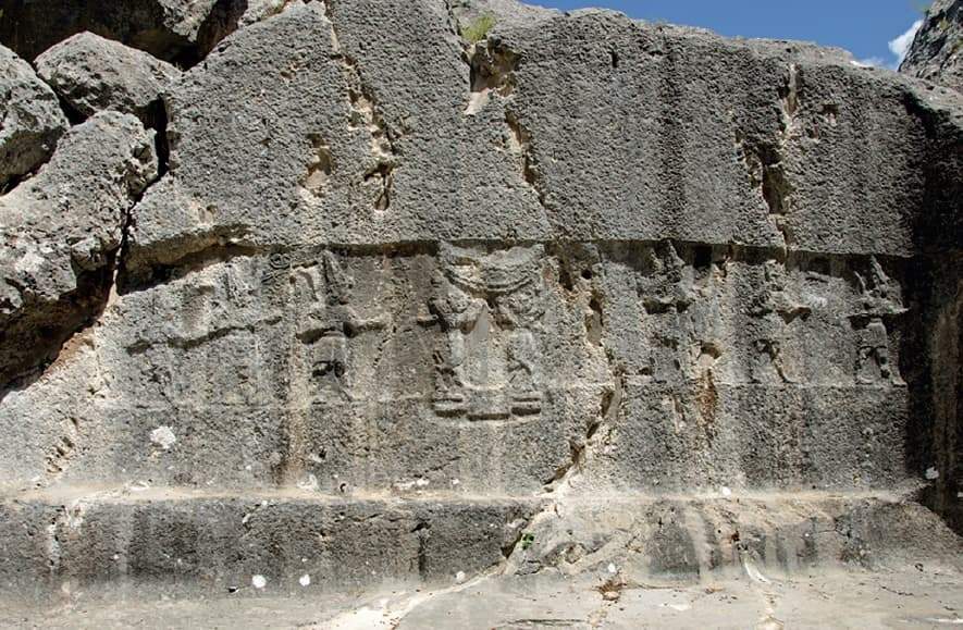 Yazılıkaya, Chamber A: bull-men supporting a crescent-boat – an Anatolian analogue to the celestial conveyance (Luwian Studies #1213).