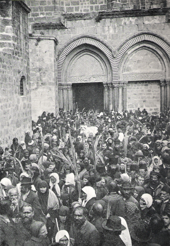 Russian pilgrims in the courtyard of the Holy Sepulchre at Palm Sunday. 19th c. photo