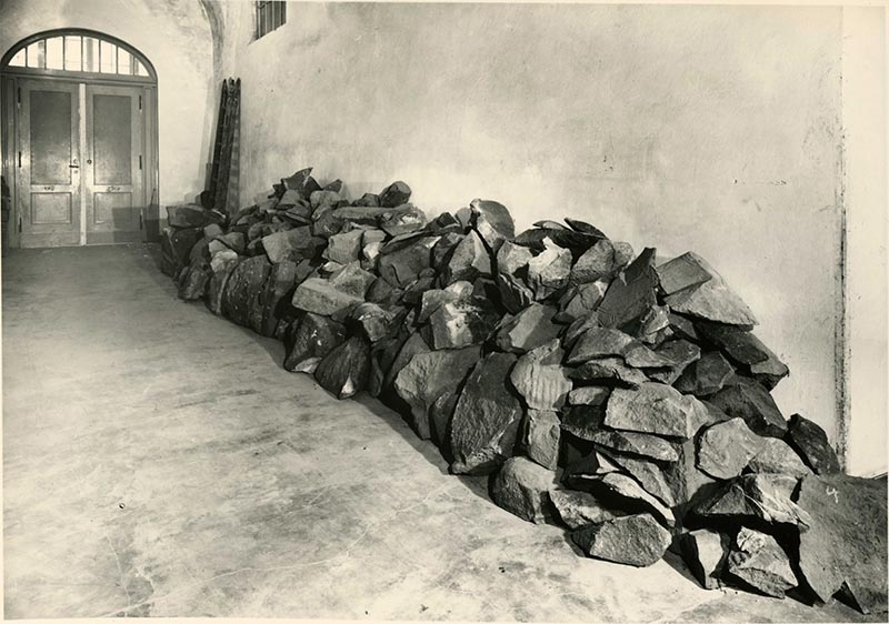 Fragments of Tell Halaf monuments in the Vorderasiatische Museum 1985 (© Fotoarchiv des Vorderasiatischen Museums, Staatliche Museen zu Berlin).