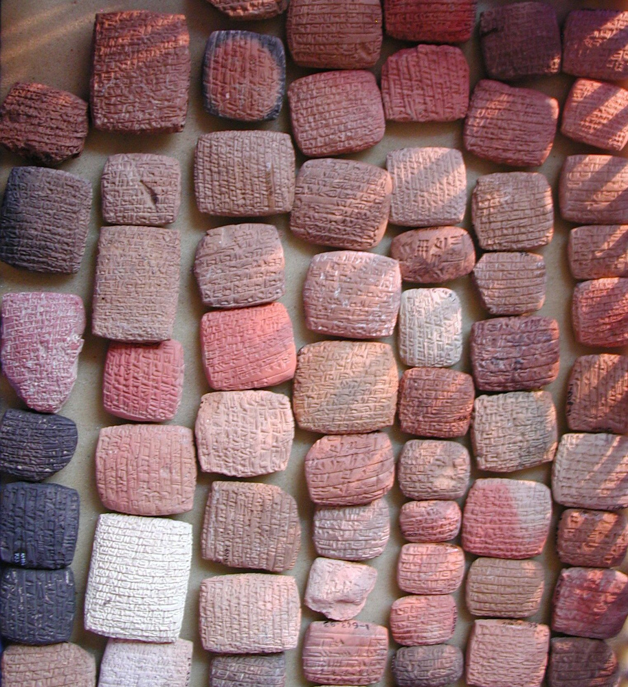 Old Assyrian tablets belonging to the archive of Ali-ahum and his children excavated in 1993 at Kültepe, ancient Kaneš, © Cécile Michel.