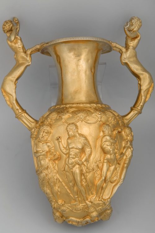 Gold Amphora-Rhyton from the Panagyurishte Treasure. Late 4th – early 3rd century BCE. Plovdiv, Regional Archaeological Museum.