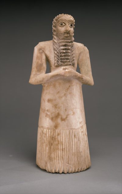 Votive figure from Tell Asmar, Iraq, about 2900-2600 BC. Image: Metropolitan Museum of Art. Public Domain.