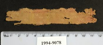 Nahal ‘Omer, silk, brocading. Photo by Clara Amit and Tzila Sagiv, courtesy of the Israel Antiquities authority